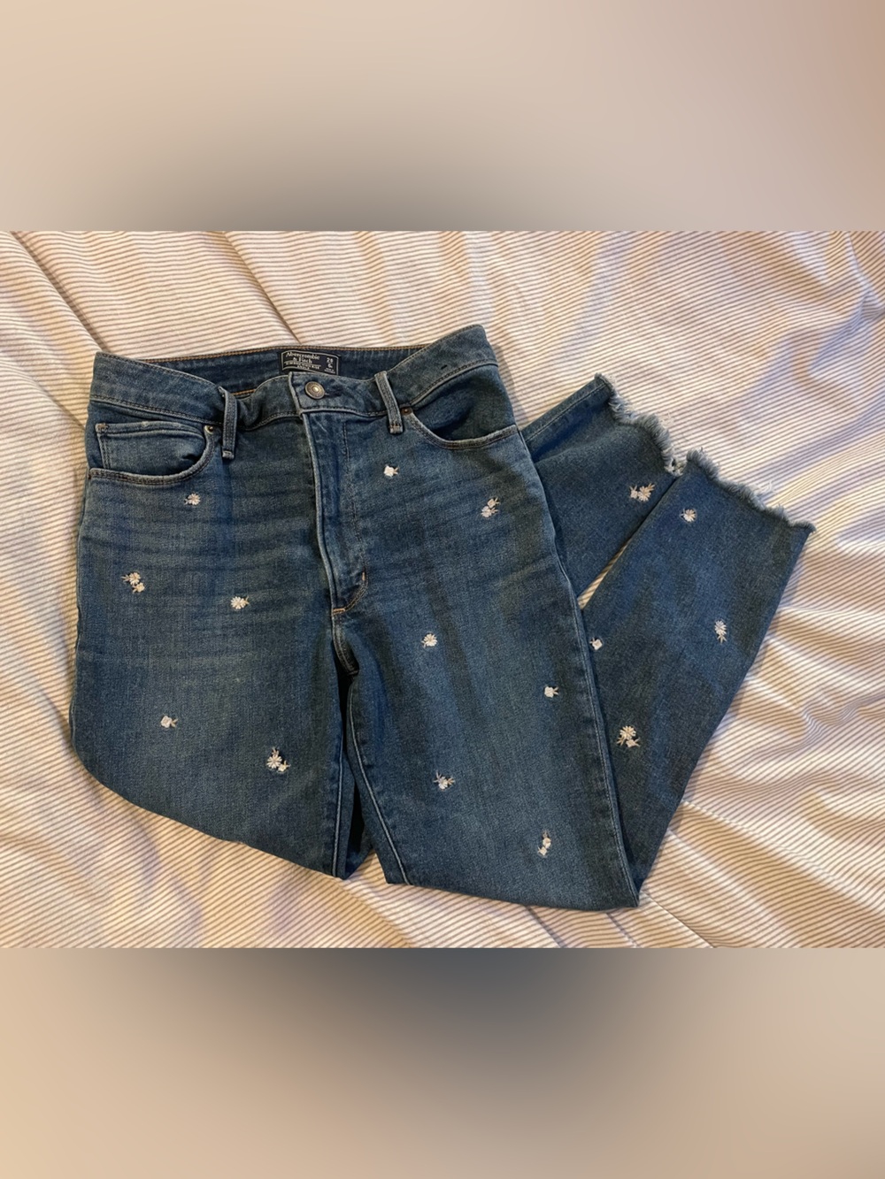 Abercrombie & Fitch Embroidered High Rise Jeans